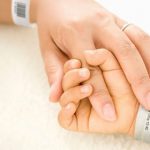 دستبند یا مچ بند بیمارستانی چیست